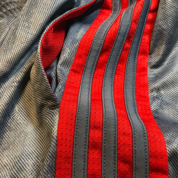 Adidas Youth Med Shorts with drawstring & Pockets - Picture 12 of 12